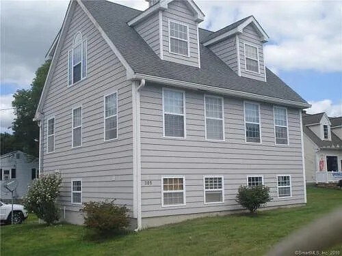 Building Photo - 305 E Main St