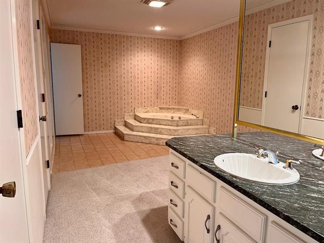 Building Photo - 203 FM 1187