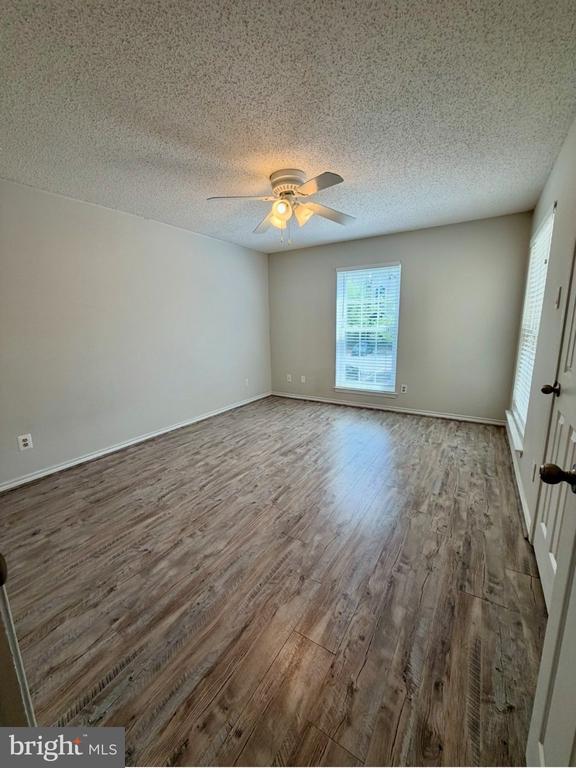 Building Photo - 1541 Lincoln Way