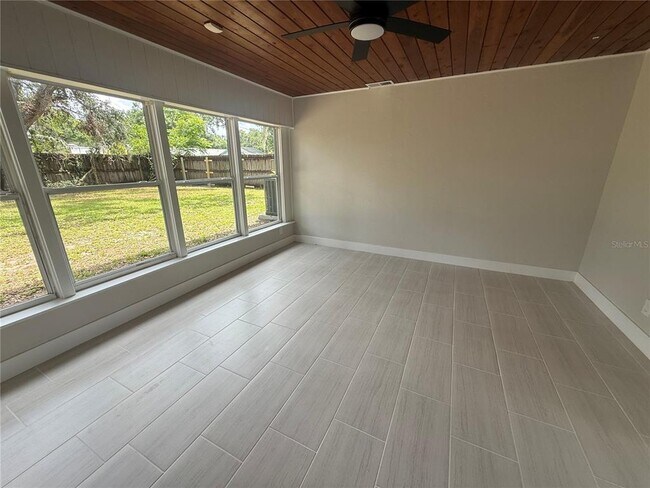 Building Photo - 3135 Alta Vista St