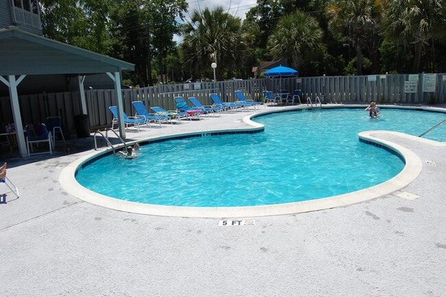 Building Photo - 10174 Beach Dr SW