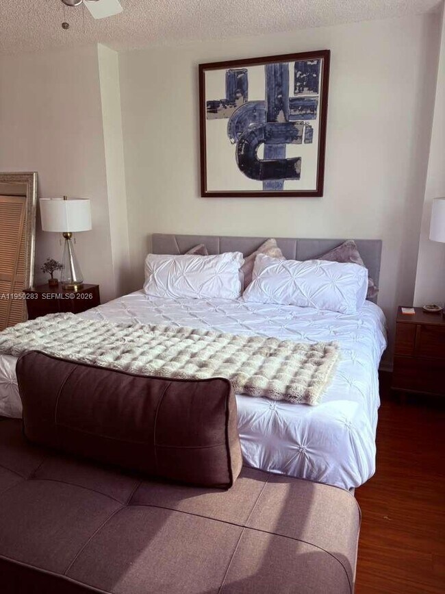 Building Photo - 701 Brickell Key Blvd