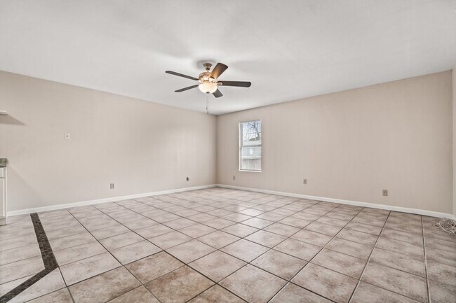 Building Photo - 1519 Schley Ave