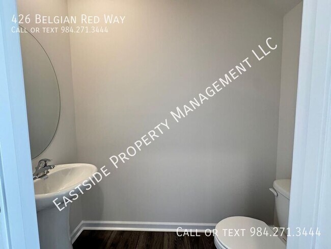 Building Photo - 426 Belgian Red Wy