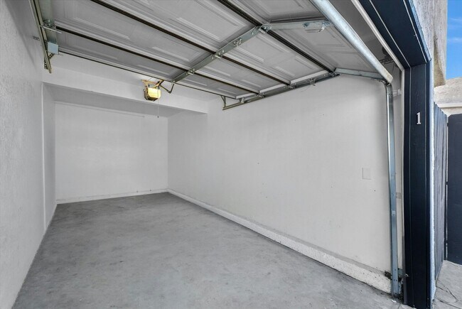 Building Photo - 18652 Libra Cir