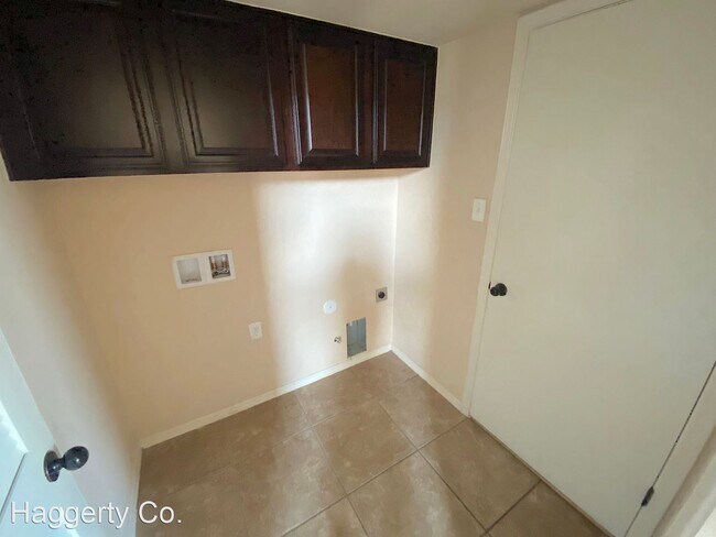 Building Photo - 4 br, 3 bath House - 11201 - Duster Dr.