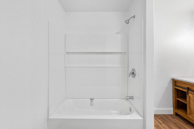 Building Photo - 1331 Phils Dr