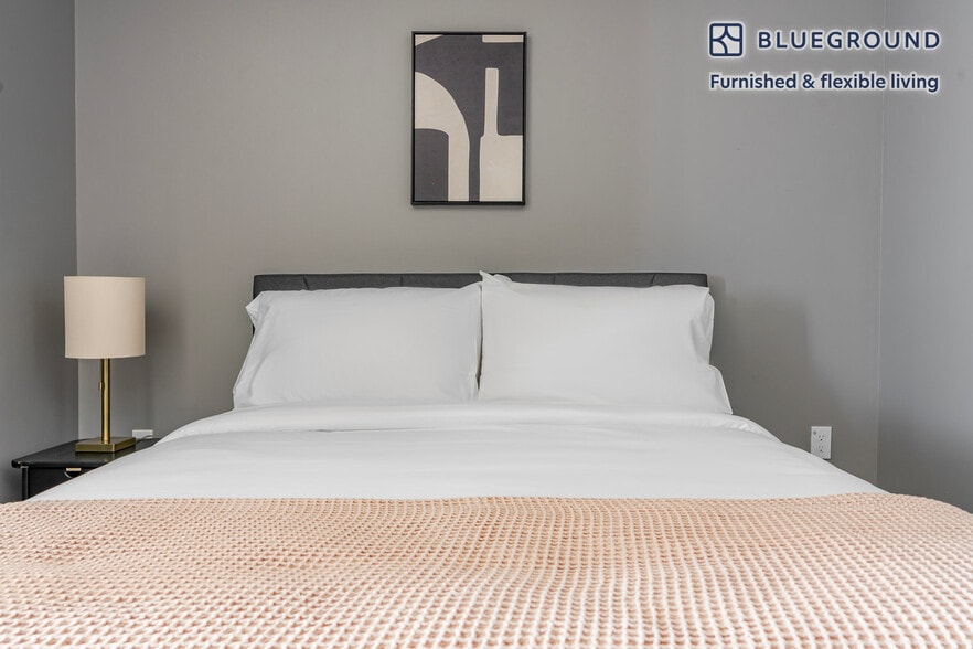 Building Photo - 1313 L St NW