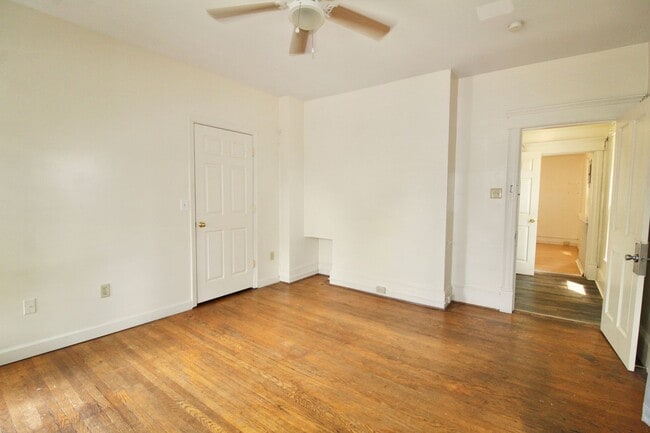 Building Photo - 316 N High St