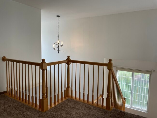 Building Photo - 969 Mesa Dr