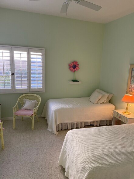 Building Photo - 45 Pebble Beach Dr