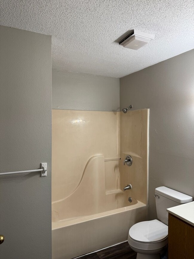 Building Photo - Whispering Pines