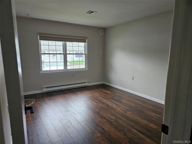 Building Photo - 232 Blackpool Ct
