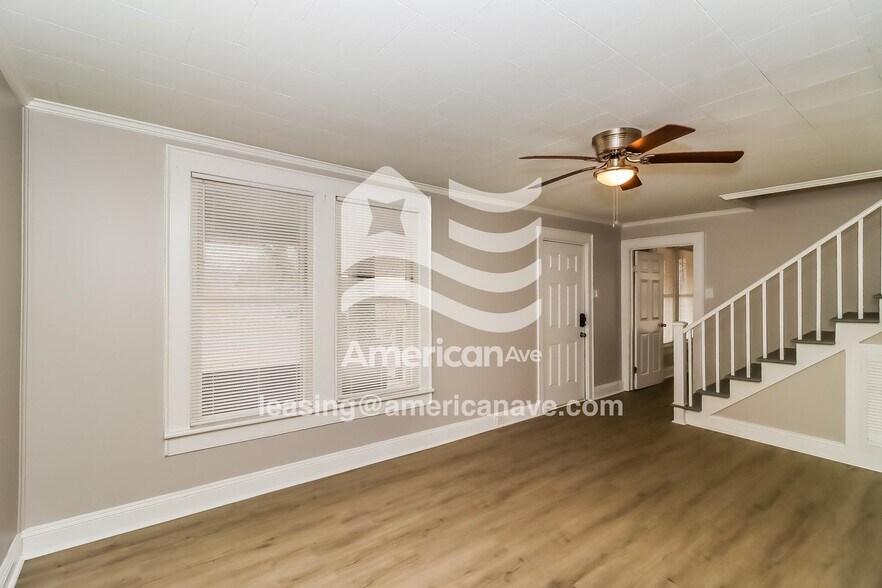 Building Photo - 320 S Cline Ave