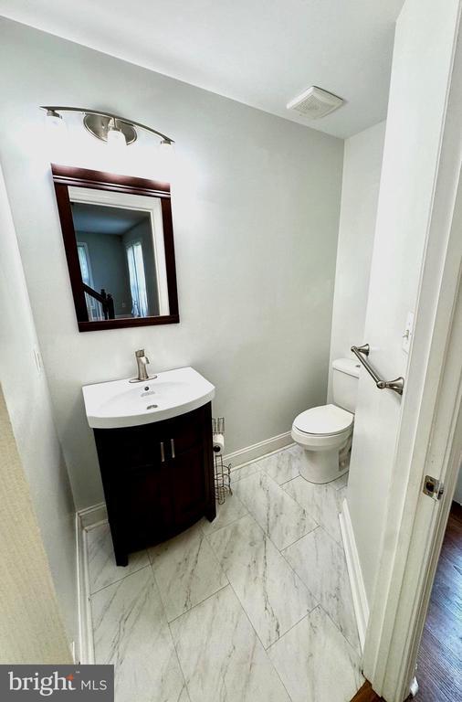 Building Photo - 6705 Flyfish Ct
