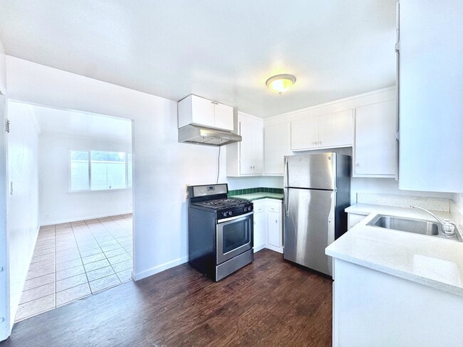 Building Photo - 277 Cherry Way