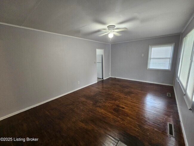 Building Photo - 1203 Stonewall Way
