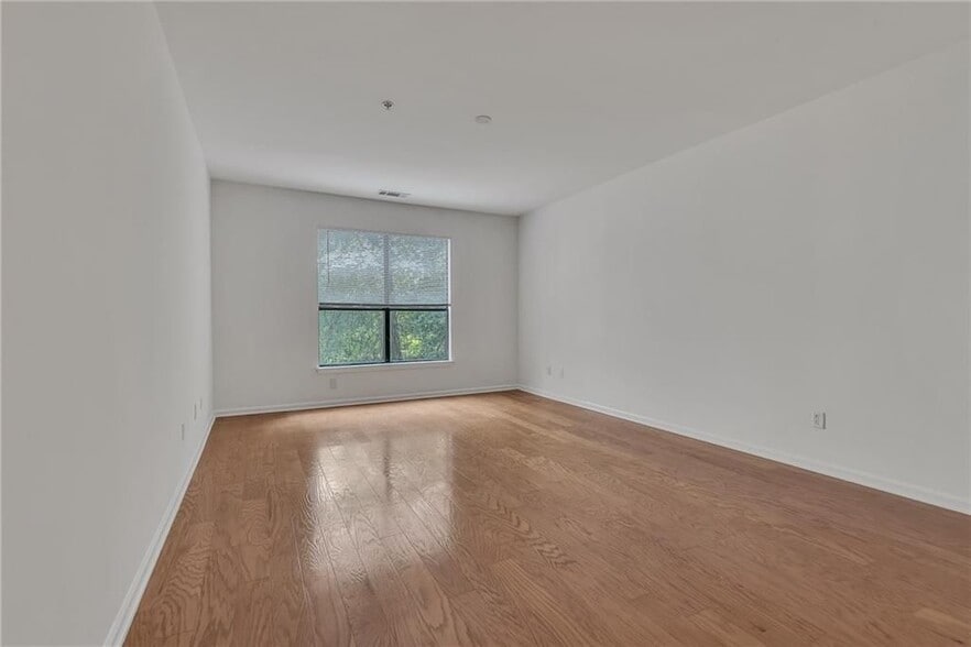 Building Photo - 821 Ralph McGill Blvd NE