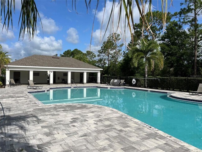 Building Photo - 17200 Cagan Crossings Blvd