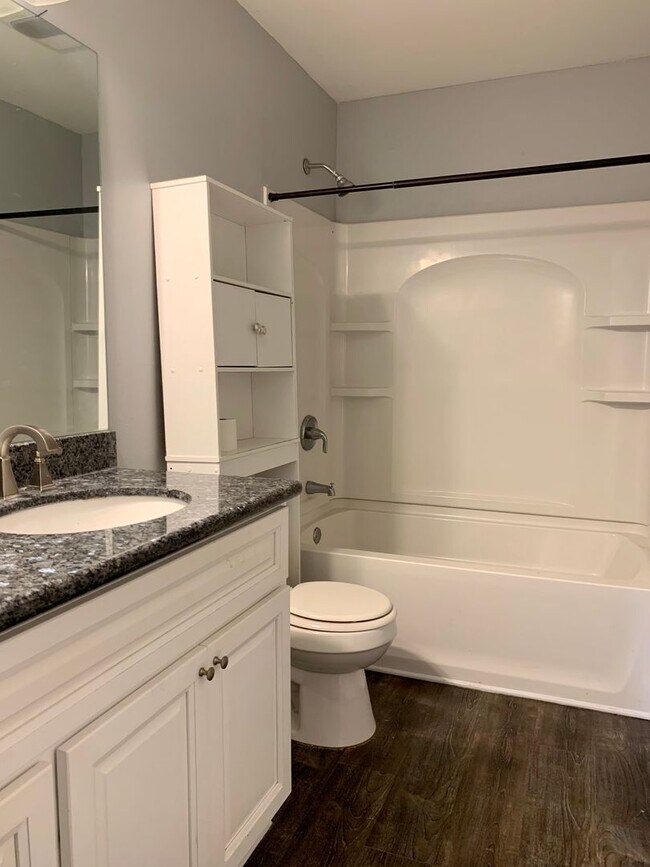 Building Photo - 3BD/BA House for Lease off Hwy 1065 in Independence