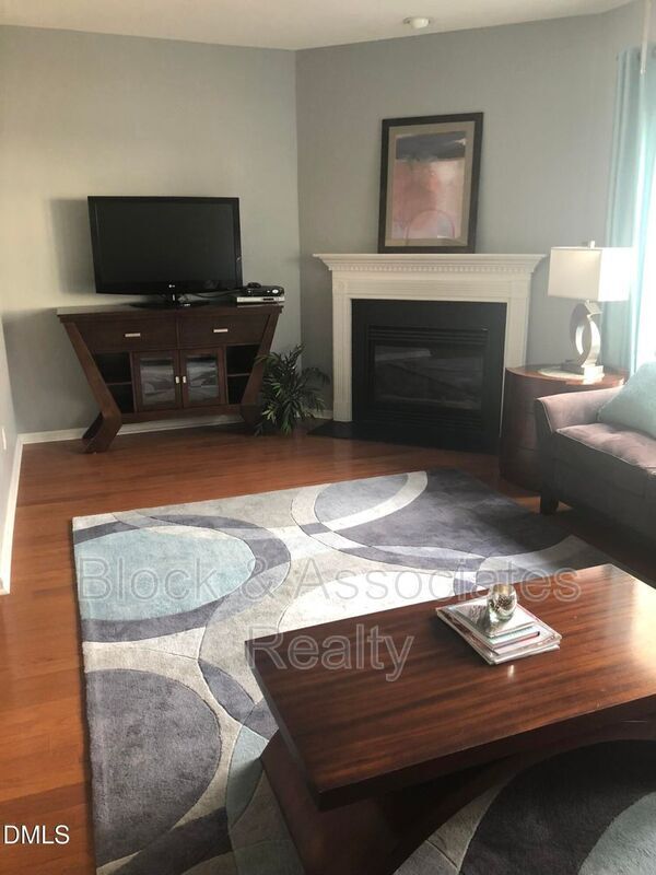 Building Photo - 603 Knightsborough Way