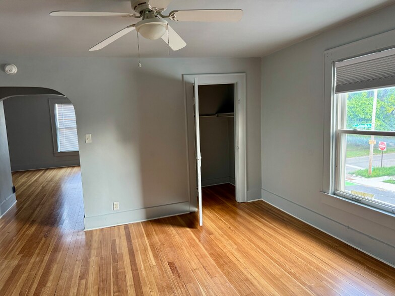 Primary Photo - 302 N Colorado Ave