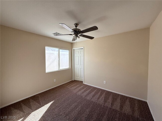 Building Photo - 7545 Slipstream St