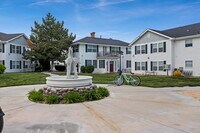 Building Photo - 122 Davis Ave