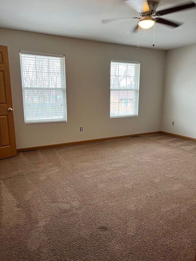 Building Photo - 1806 Dainesway Dr