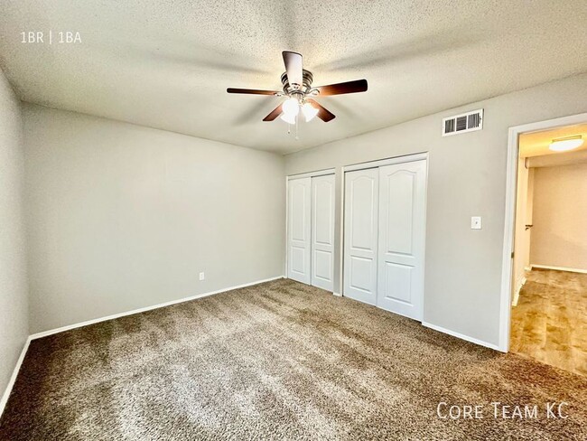 Building Photo - Large 1 bedroom in Midtown!