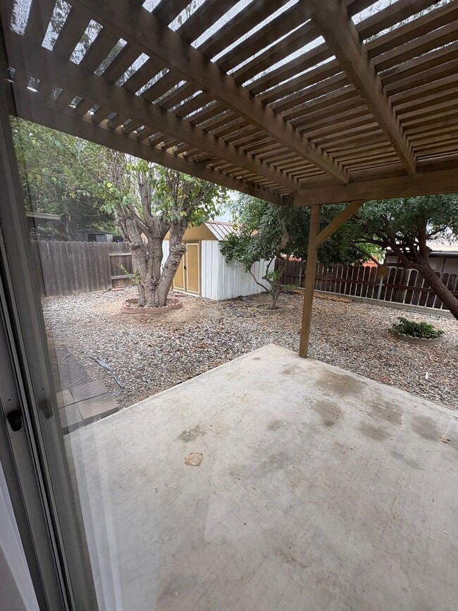 Building Photo - FOR RENT / 55+COMMUNITY