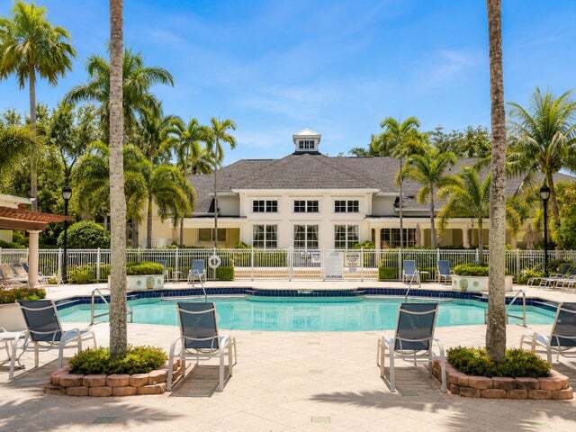 Building Photo - 224 Murcia Dr