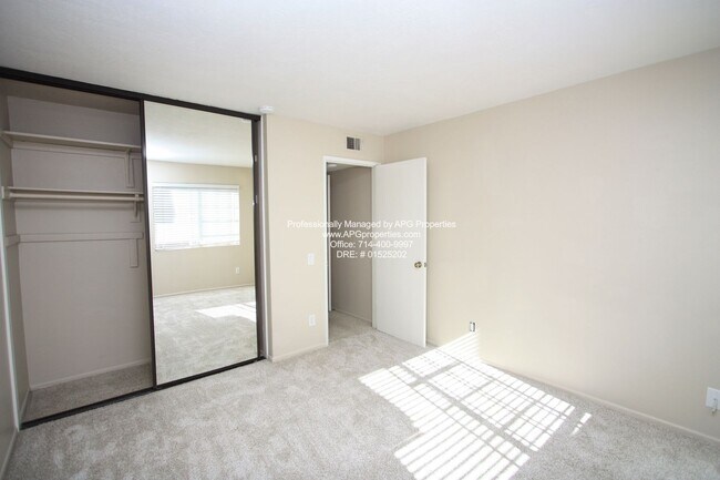Building Photo - 171 Greenfield-