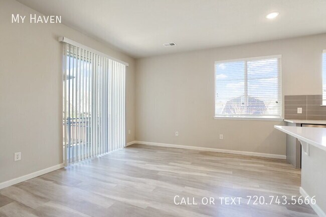 Building Photo - 1320 Hoyt St