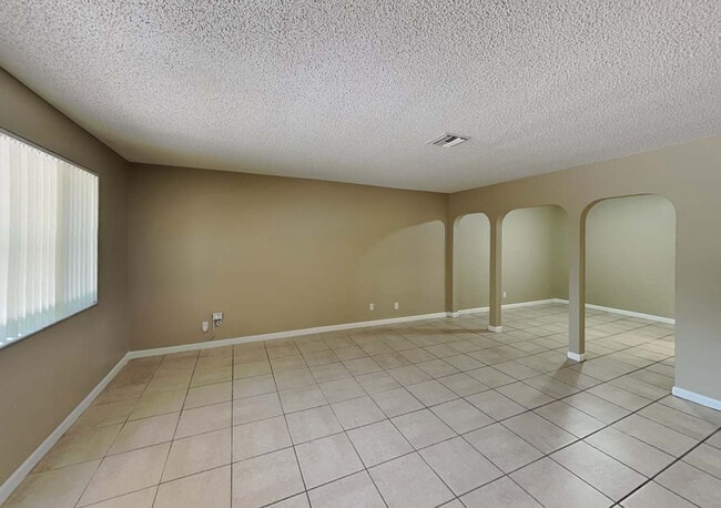 Building Photo - 340 Carolina Ave