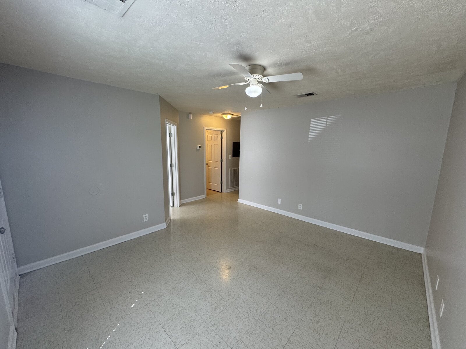 Building Photo - 104 A TENNESSEE AVE
