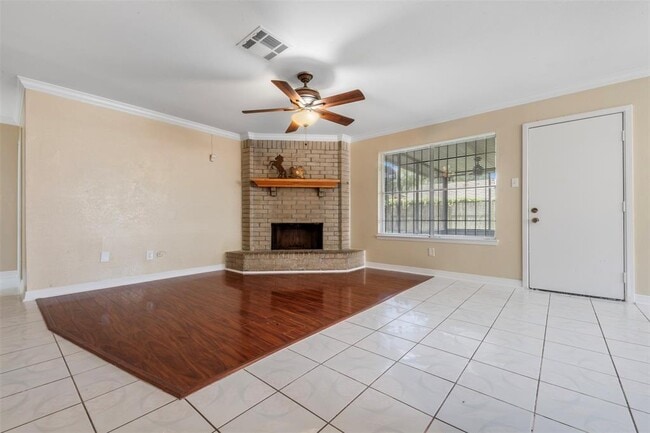 Building Photo - 6631 Villarreal Dr