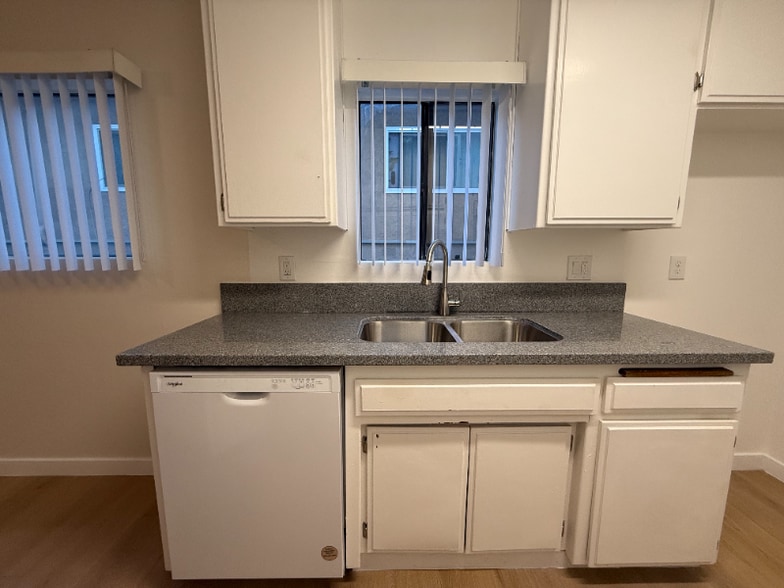 Building Photo - 13347 Victory Blvd