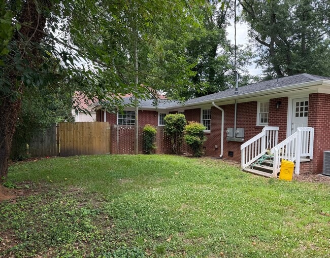 Building Photo - Exclusively Offered by Muse Realty Rentals, LLC