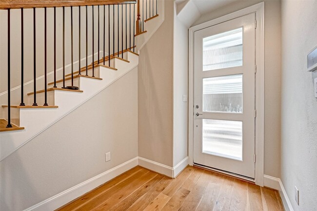 Building Photo - 2234 Lou Ellen Ln