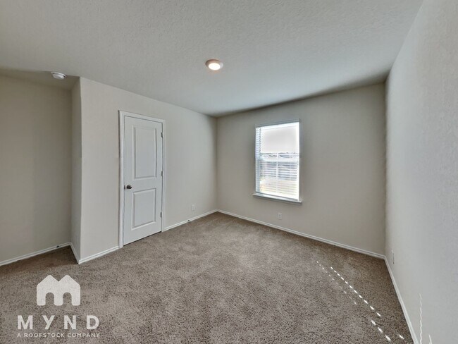 Building Photo - 918 Andean Emerald
