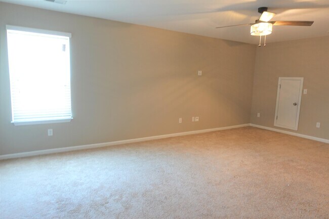 Building Photo - 344 Marble Ln
