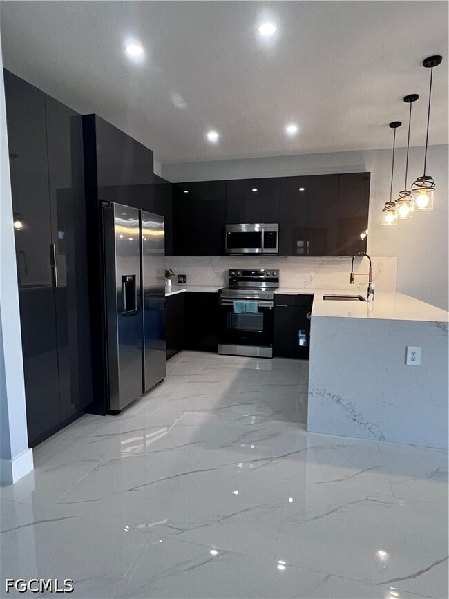 Building Photo - 3311 42nd St SW