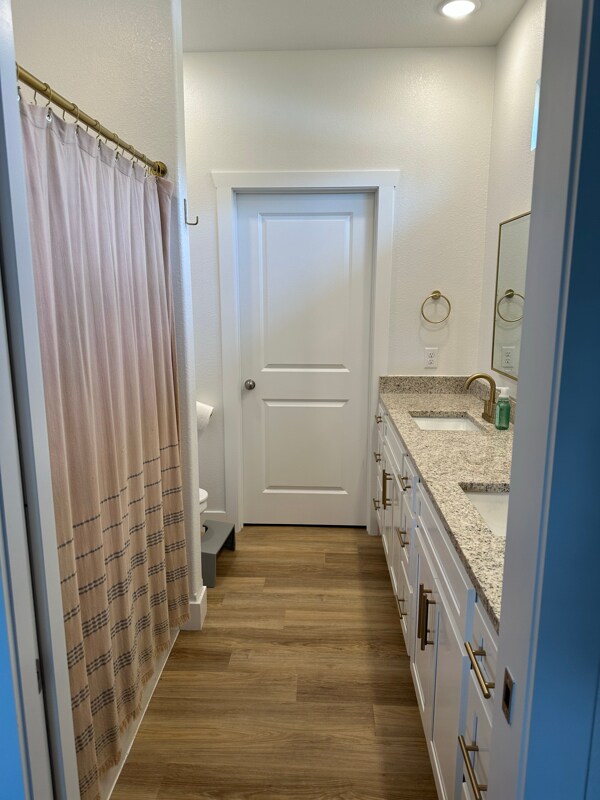 Building Photo - 286 Abbi Ln