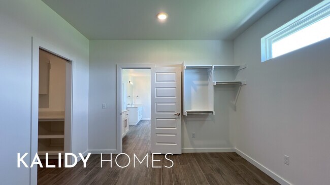 Building Photo - 20456 Antler Farms Dr