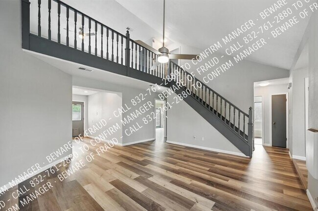 Building Photo - 8805 Wood Glen Dr