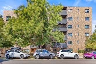 Building Photo - Condo with Mountain Views Near Wash Park &...