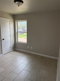 Building Photo - 2333 Lido Ln