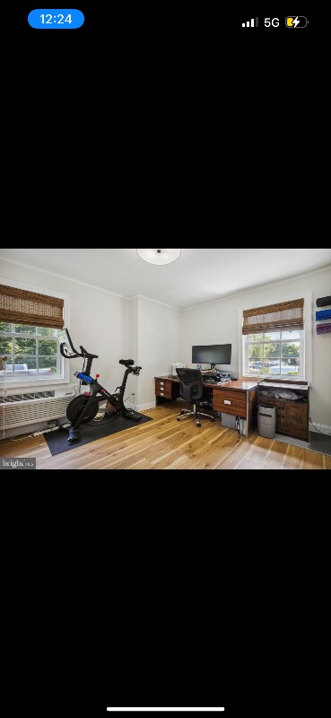 Building Photo - 1734 W Abingdon Dr