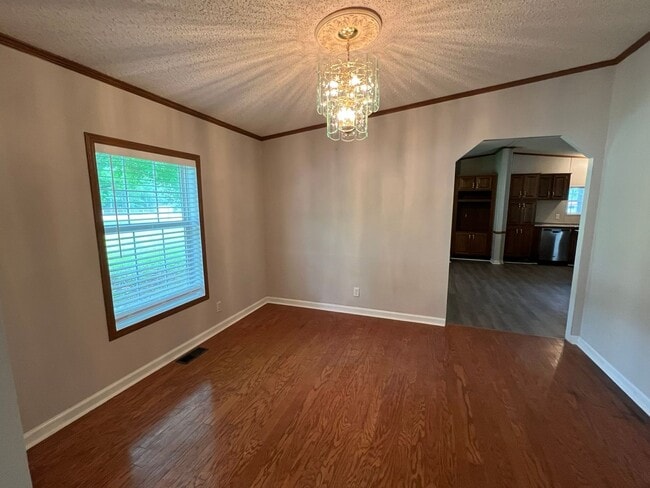 Building Photo - Cedar Lane